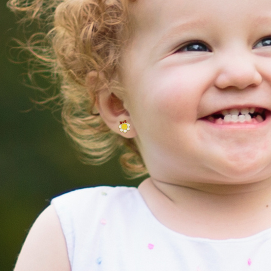 Classic Daisy Stud Earrings