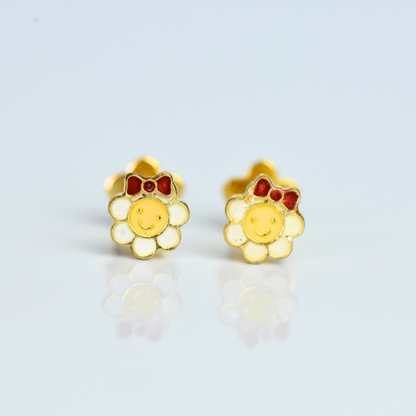 Classic Daisy Stud Earrings