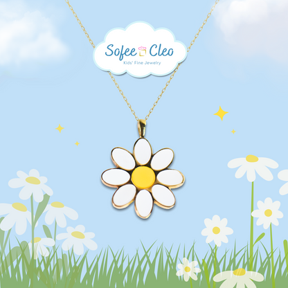 Classic Daisy Pendant
